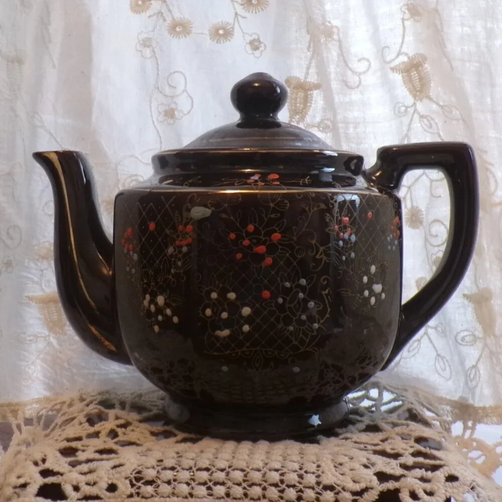 🍵 Vintage 1950s Hand‑Painted Teapot  Made in Japan  Redware Floral